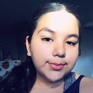 Meet your Posher, Daniela